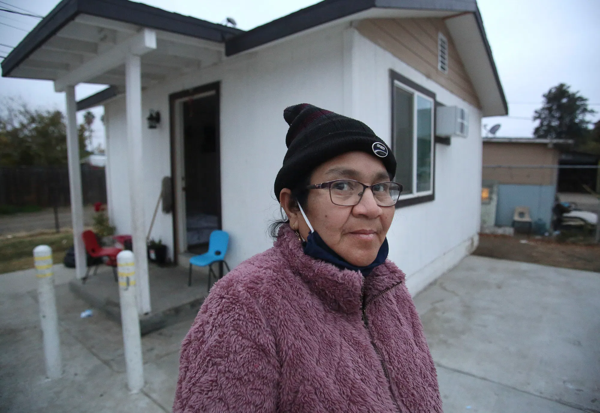Why few farmworkers isolate in California’s free COVID-19 hotel rooms